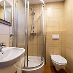 Casa Blanca *