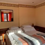 בית אירוח Casa Blanca יאסטארניה