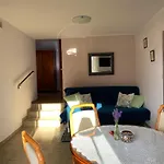 Casa Blanca *
